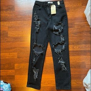 Vibrant Black Jeans